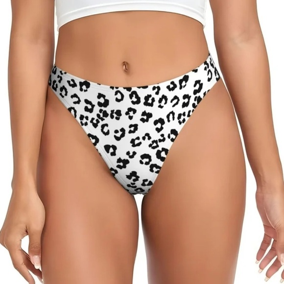 aerie Other - Aerie Bikini Bottom Cheekier High Cut Leopard Print Ivory Black XS